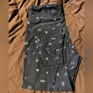 Lularoe Plus Leggings TC2